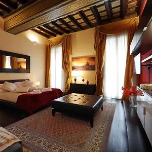 Nsm 71viadelcorso Con Terrazzo Appartamento